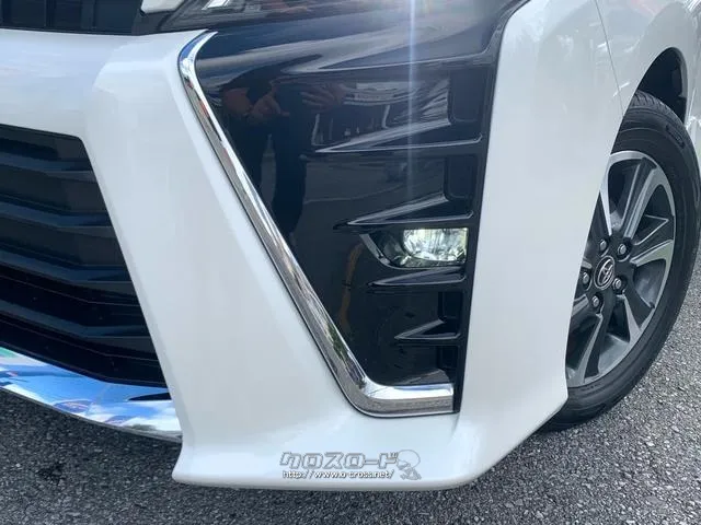 LEDフロントフォグランプ トヨタ ヴォクシー