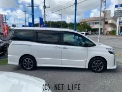 トヨタ ヴォクシー