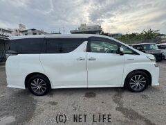 トヨタ ヴェルファイア