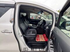 トヨタ ヴェルファイア