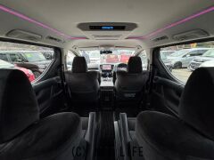 トヨタ ヴェルファイア