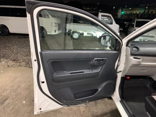 ダイハツ ミライース