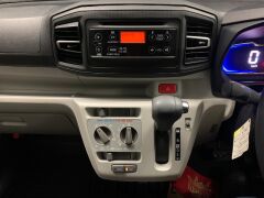 ダイハツ ミライース