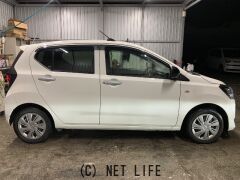 ダイハツ ミライース