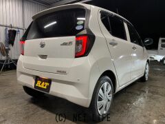 ダイハツ ミライース