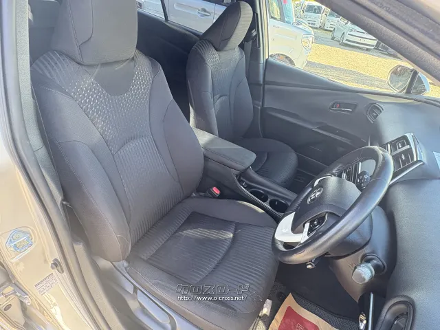 トヨタ プリウス