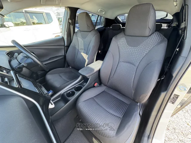 トヨタ プリウス