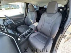 トヨタ プリウス