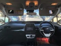 トヨタ プリウス