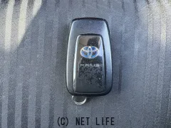 トヨタ プリウス