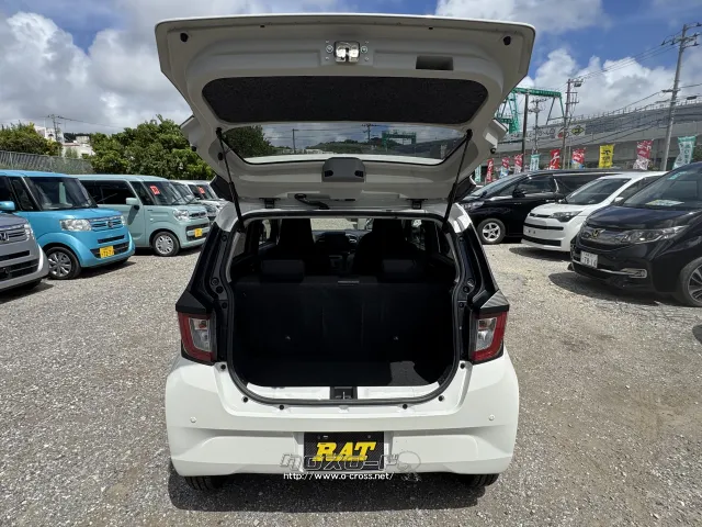 ダイハツ ミライース