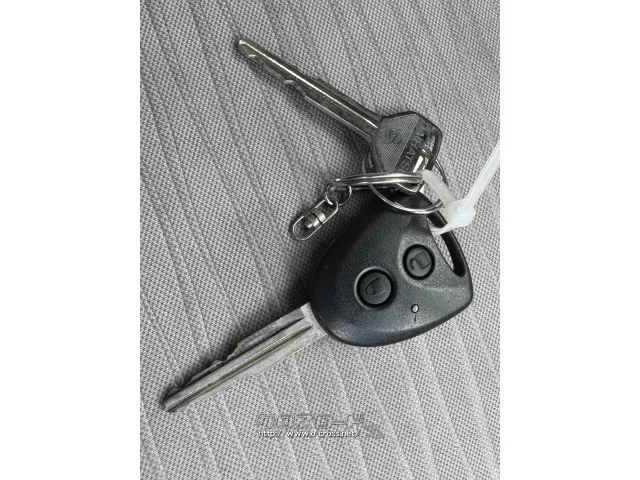 ダイハツ ミライース