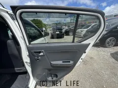 ダイハツ ミライース