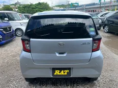 ダイハツ ミライース