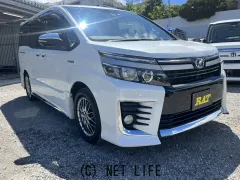 トヨタ ヴォクシー