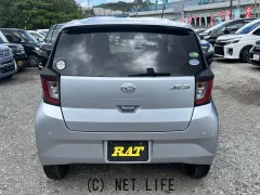 ダイハツ ミライース