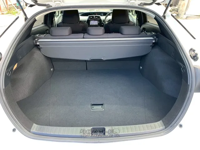 トヨタ プリウス