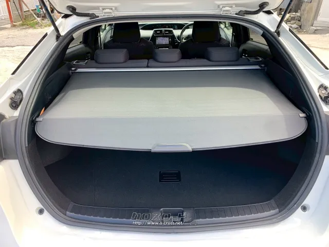 トヨタ プリウス