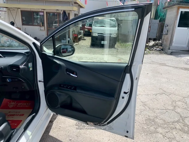 トヨタ プリウス