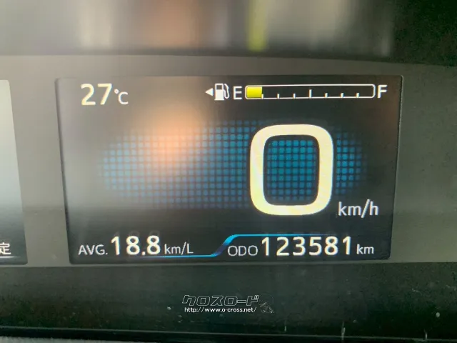 トヨタ プリウス