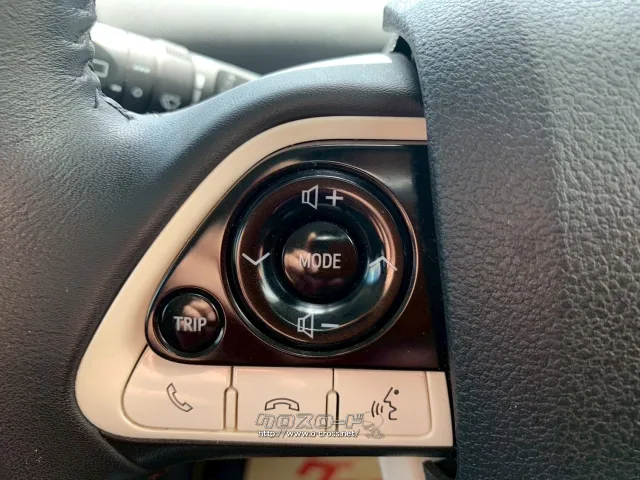 トヨタ プリウス