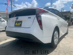 トヨタ プリウス