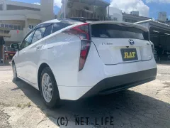 トヨタ プリウス