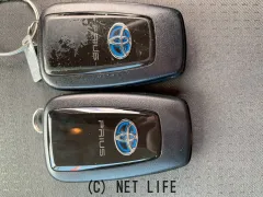 トヨタ プリウス