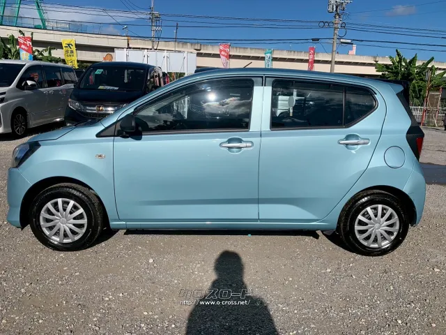 ダイハツ ミライース