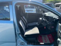 ダイハツ ミライース