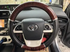 トヨタ プリウス