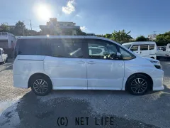 トヨタ ヴォクシー