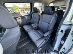 トヨタ ヴォクシー