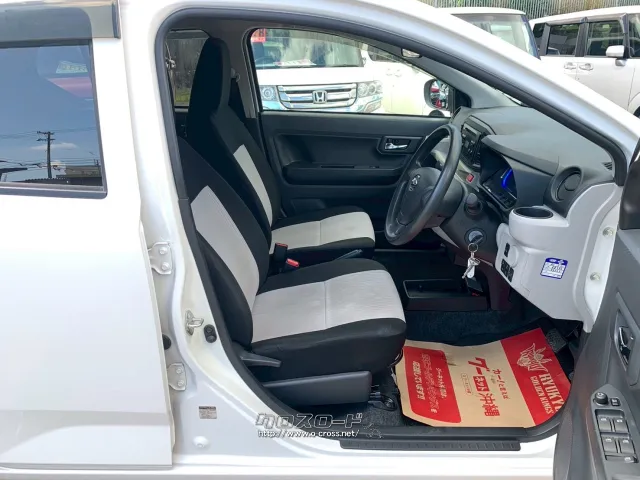 ダイハツ ミライース