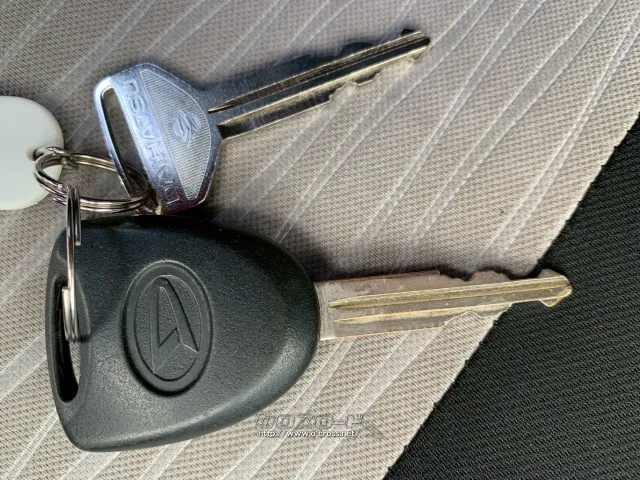 ダイハツ ミライース