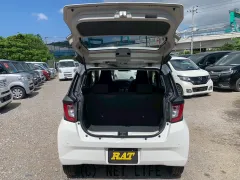 ダイハツ ミライース