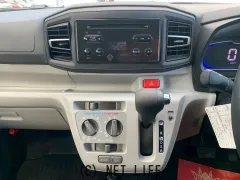 ダイハツ ミライース