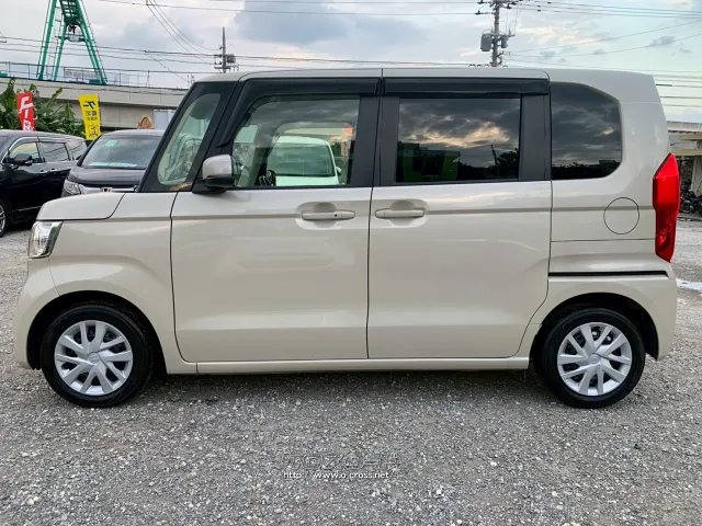 ホンダ N-BOX