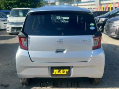 ダイハツ ミライース