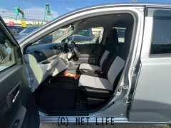 ダイハツ ミライース