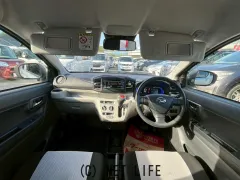 ダイハツ ミライース