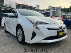 トヨタ プリウス