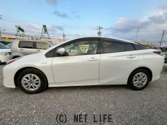 トヨタ プリウス