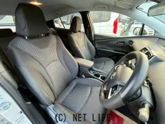 トヨタ プリウス