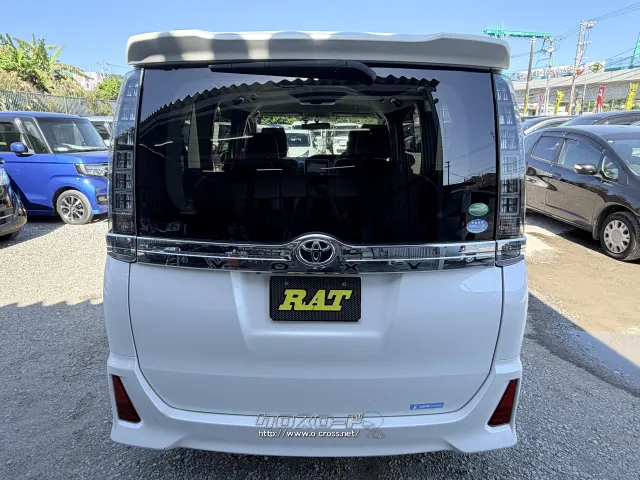 トヨタ ヴォクシー