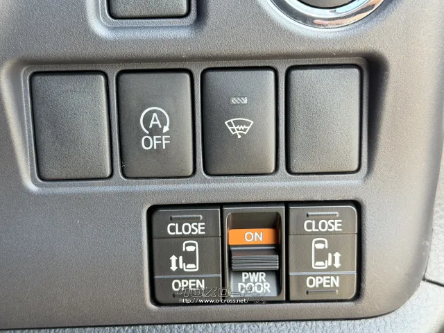 トヨタ ヴォクシー