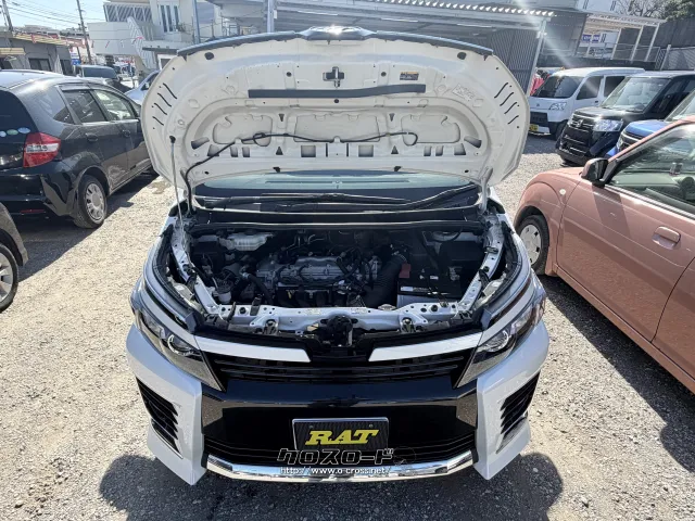 トヨタ ヴォクシー