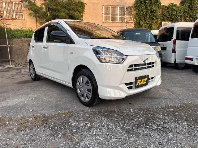 ダイハツ ミライース