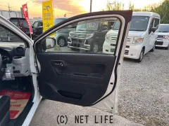 ダイハツ ミライース