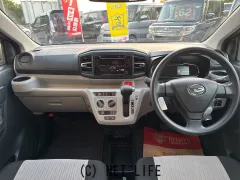 ダイハツ ミライース